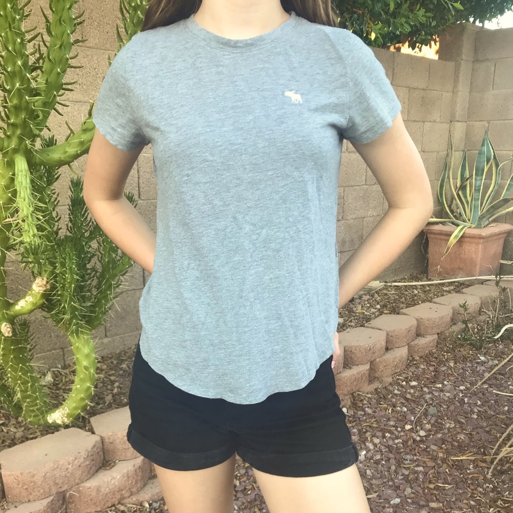 Gray Girls Shirt ~ Size 13/14